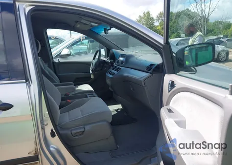 2010 Honda Odyssey Lx z USA, uszkodzony, nr VIN 5FNRL3H26AB025087